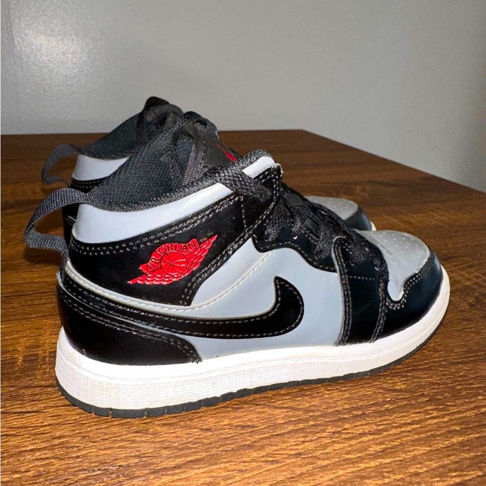 Nike Air Jordan 1 Mid 13C